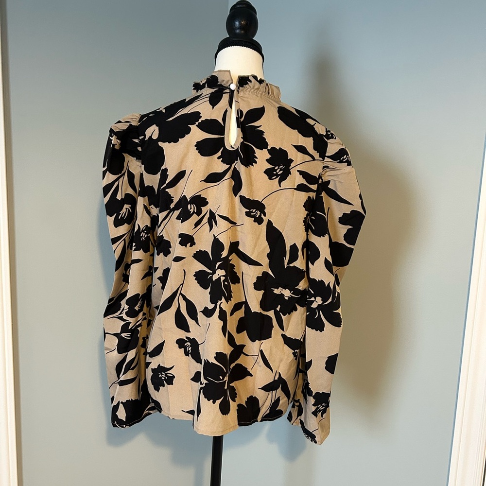 NWOT SHEIN Floral Puff Sleeve Ruffle Neck Blouse - Size XL - Picture 2 of 6